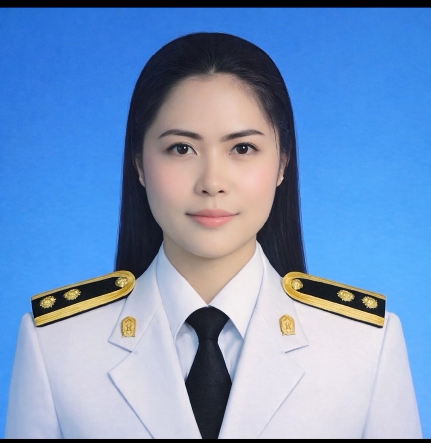 นางสาวณัฐธิดา ทุมพัฒน์
